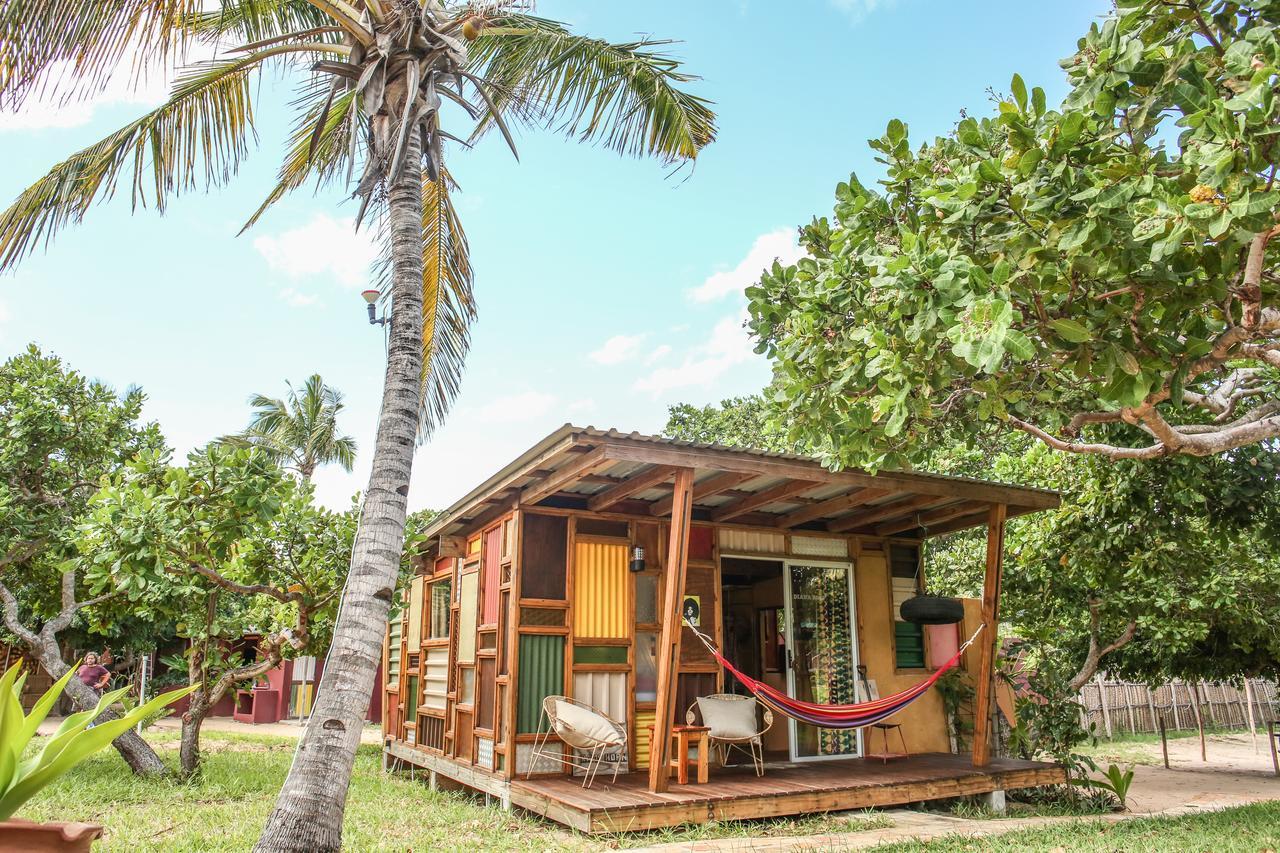 Mozambeat Motel Tofo Exterior photo