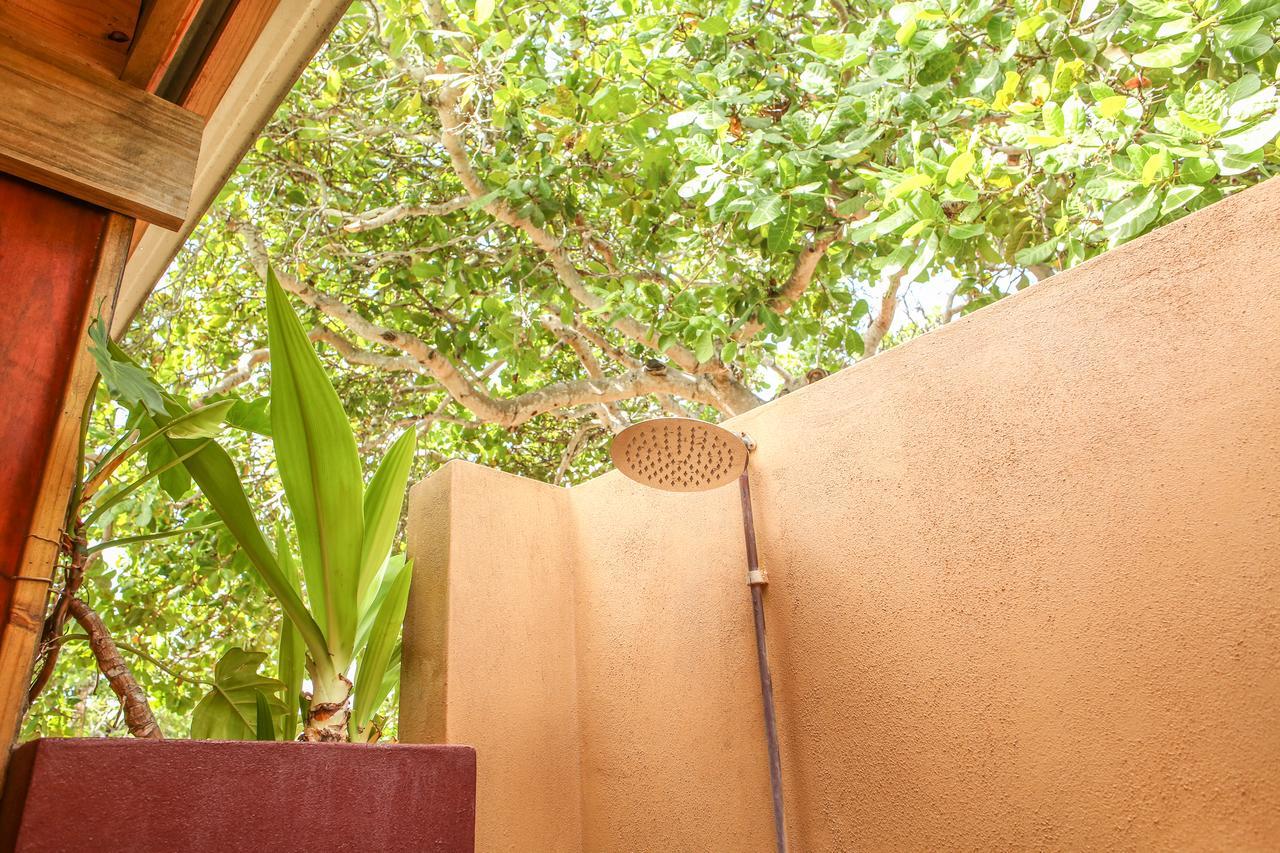 Mozambeat Motel Tofo Exterior photo